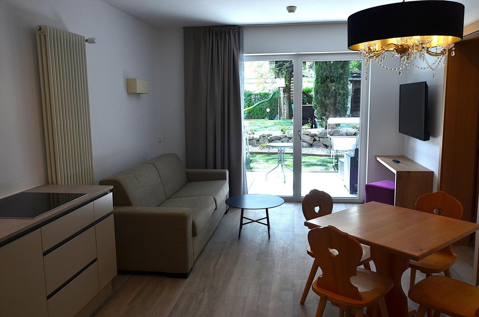 Parkhotel Zur Linde Schlanders Exterior foto